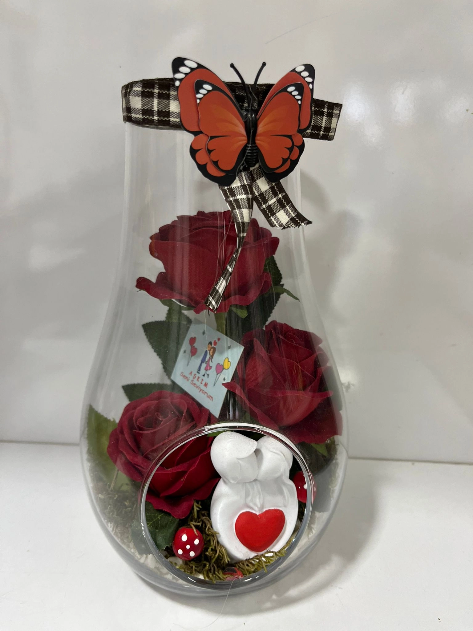 Fanus İçi̇ Yapay Gül